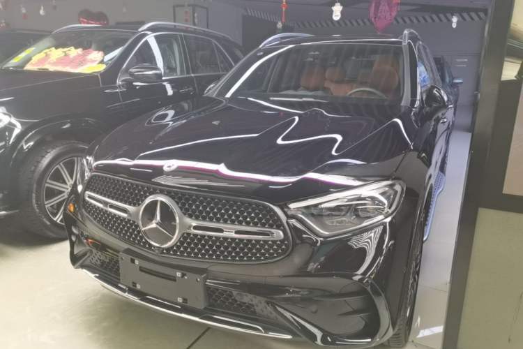 Used Mercedes-Benz GLC 2025 GLC 300 L 4MATIC Luxury Model 5 Seats Guazi used car, China used car export, Used car for sale, Used  cars, Cheapest cars for sale