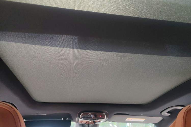 Used Mercedes-Benz GLC 2025 GLC 300 L 4MATIC Dynamic Model 5 Seats Headliner