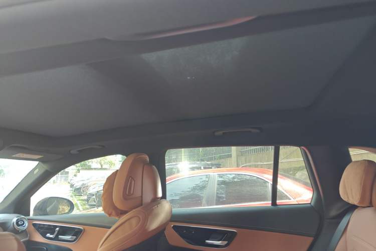 Used Mercedes-Benz GLC 2025 Refreshed GLC 300 L 4MATIC Dynamic Version 5 Seats Headliner