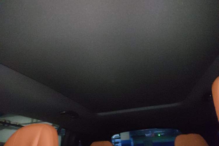 Used Mercedes-Benz GLC 2025 GLC 300 L 4MATIC Dynamic Model 5 Seats Headliner