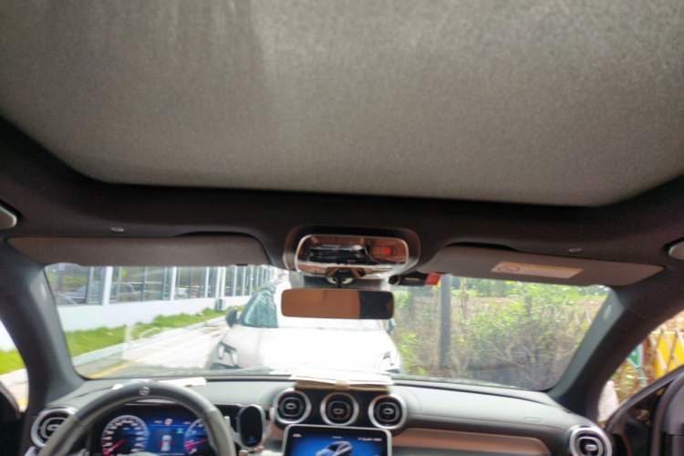 Used Mercedes-Benz GLC 2025 Refresh GLC 260 L 4MATIC Dynamic Edition Headliner