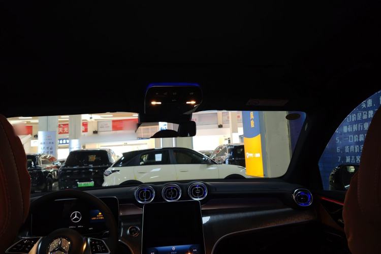 Used Mercedes-Benz GLC 2025 Refresh GLC 260 L 4MATIC Dynamic Edition Headliner