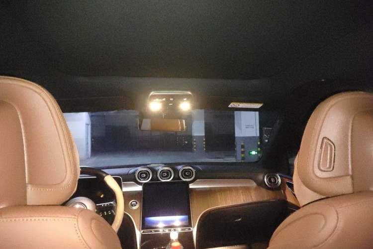 Used Mercedes-Benz GLC 2025 GLC 300 L 4MATIC Dynamic Model 5 Seats Headliner