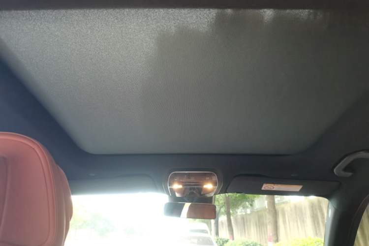 Used Mercedes-Benz GLC 2025 GLC 300 L 4MATIC Luxury Model 5 Seats Headliner