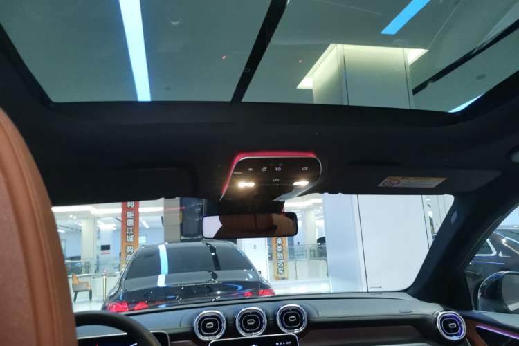 Used Mercedes-Benz GLC 2025 GLC 260 L 4MATIC Luxury Model Headliner