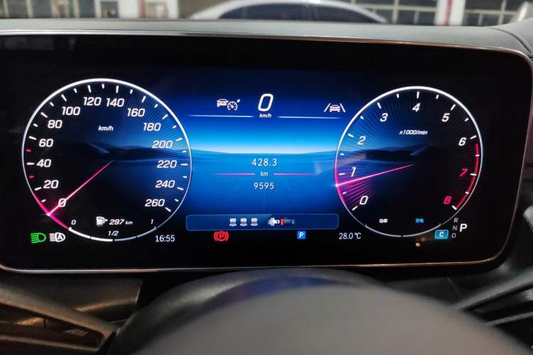 Used Mercedes-Benz GLC 2025 Facelift GLC 260 L 4MATIC Luxury Edition Instrument Cluster