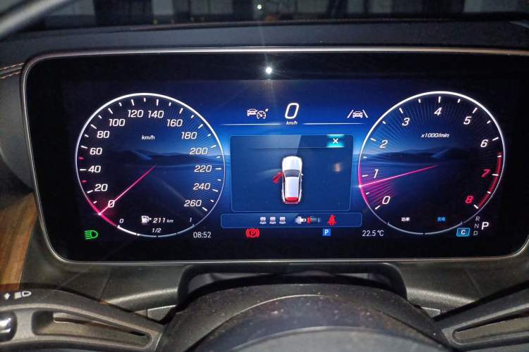 Used Mercedes-Benz GLC 2025 GLC 300 L 4MATIC Dynamic Model 5 Seats Instrument Cluster