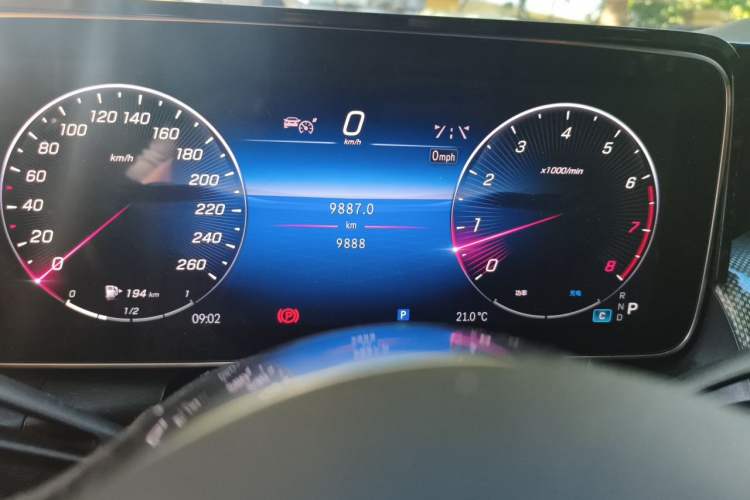 Used Mercedes-Benz GLC 2025 GLC 260 L 4MATIC Dynamic Edition Instrument Cluster