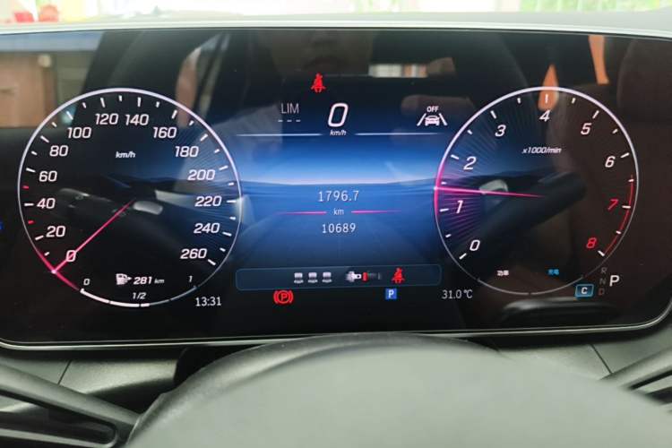 Used Mercedes-Benz GLC 2025 GLC 300 L 4MATIC Dynamic Model 5 Seats Instrument Cluster