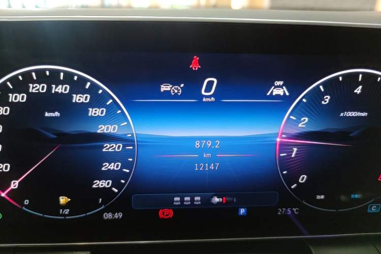 Used Mercedes-Benz GLC 2025 Refresh GLC 260 L 4MATIC Dynamic Edition Instrument Cluster