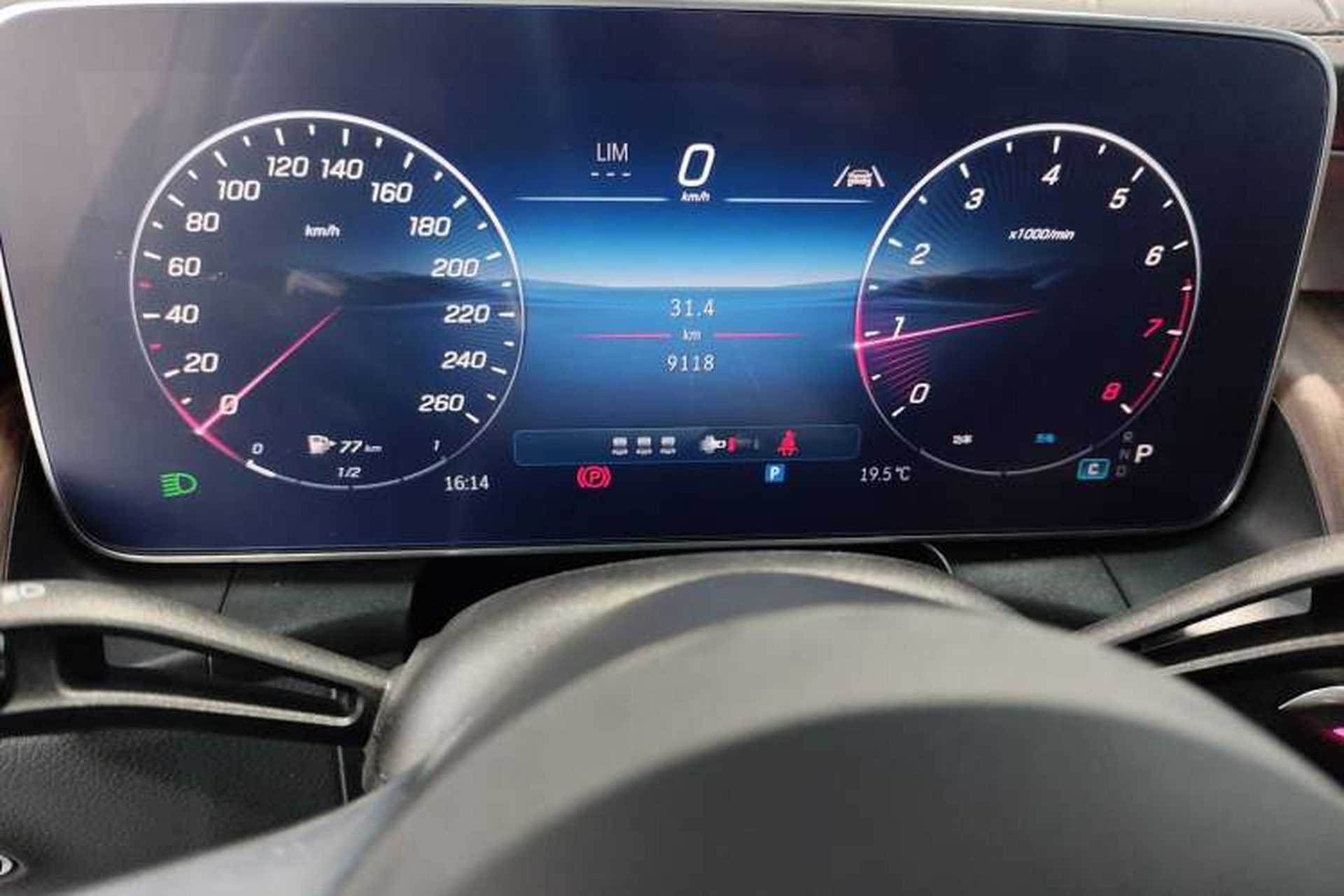 Used Mercedes-Benz GLC 2025 Refreshed GLC 300 L 4MATIC Dynamic Version 5 Seats Instrument Cluster