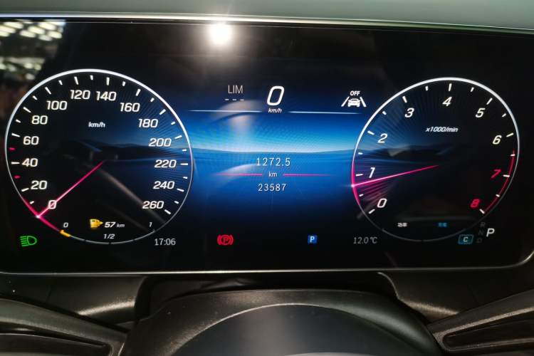 Used Mercedes-Benz GLC 2025 GLC 300 L 4MATIC Dynamic Model 5 Seats Instrument Cluster