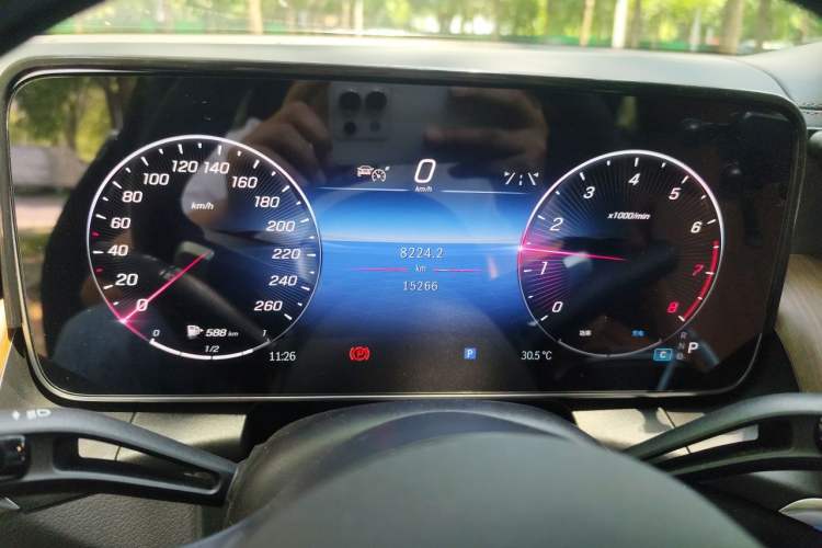 Used Mercedes-Benz GLC 2025 GLC 300 L 4MATIC Dynamic Model 5 Seats Instrument Cluster