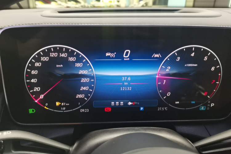 Used Mercedes-Benz GLC 2025 GLC 300 L 4MATIC Luxury Model 5 Seats Instrument Cluster