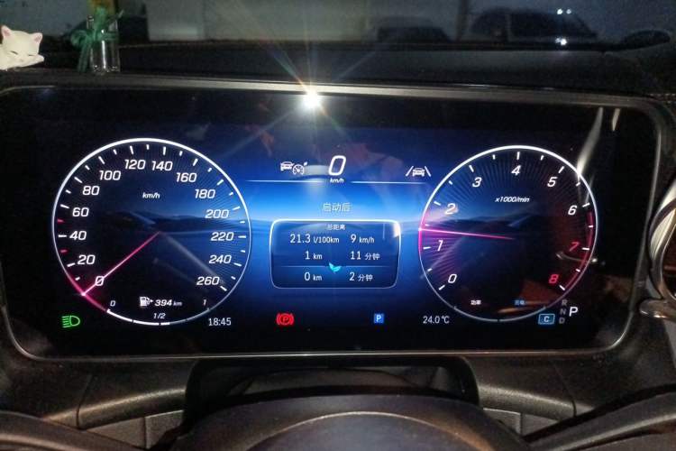 Used Mercedes-Benz GLC 2025 GLC 260 L 4MATIC Luxury Model Instrument Cluster