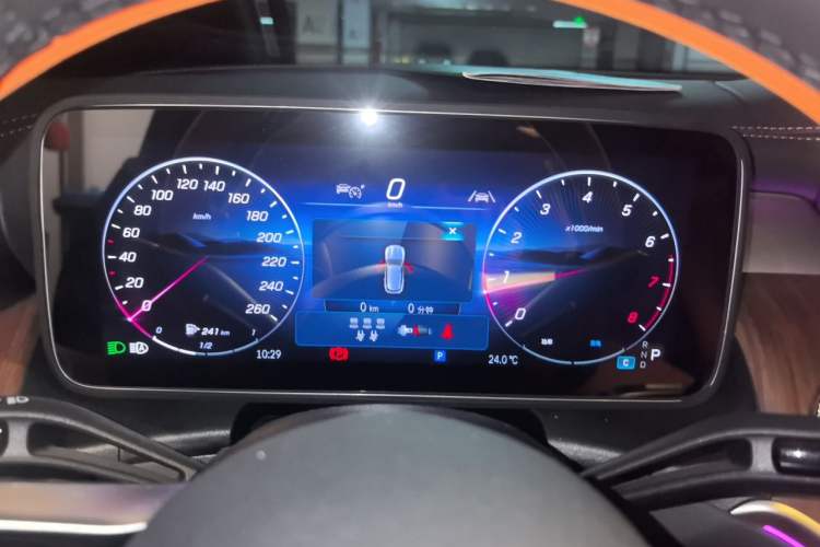 Used Mercedes-Benz GLC 2025 GLC 300 L 4MATIC Dynamic Edition 7-seater Instrument Cluster
