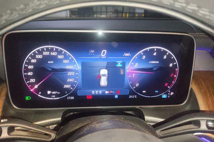 Used Mercedes-Benz GLC 2025 GLC 300 L 4MATIC Dynamic Model 5 Seats Instrument Cluster