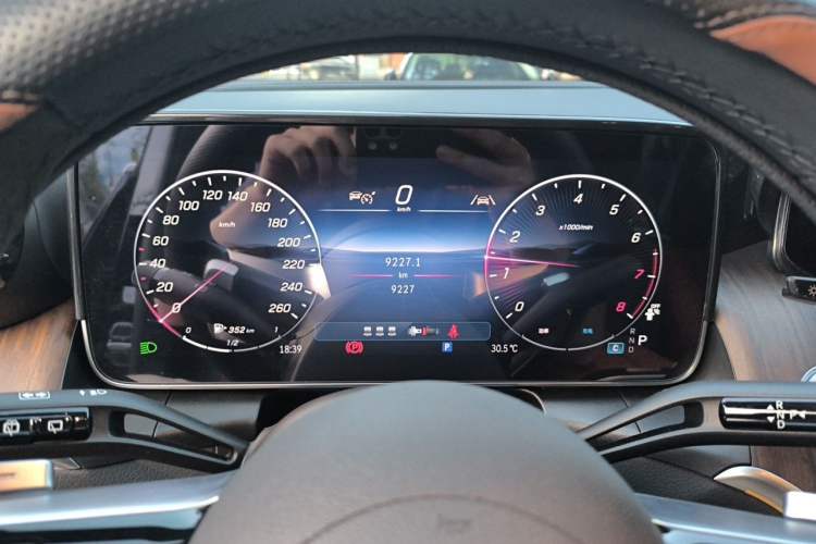 Used Mercedes-Benz GLC 2025 Refreshed GLC 300 L 4MATIC Dynamic Version 5 Seats Instrument Cluster