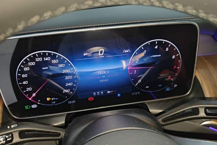 Used Mercedes-Benz GLC 2025 GLC 300 L 4MATIC Dynamic Model 5 Seats Instrument Cluster