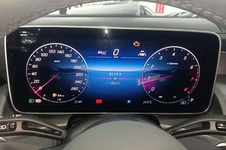 Used Mercedes-Benz GLC 2025 GLC 260 L 4MATIC Luxury Model Instrument Cluster