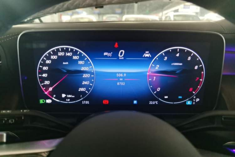 Used Mercedes-Benz GLC 2025 Refreshed GLC 300 L 4MATIC Dynamic Version 5 Seats Instrument Cluster