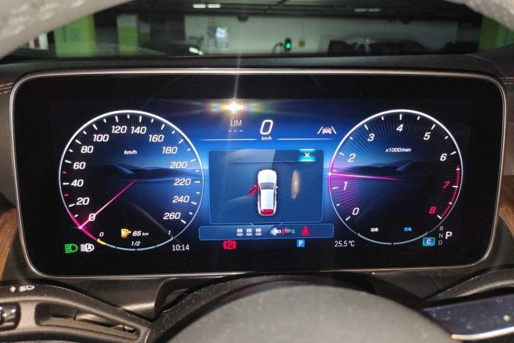 Used Mercedes-Benz GLC 2025 Refreshed GLC 300 L 4MATIC Dynamic Version 5 Seats Instrument Cluster