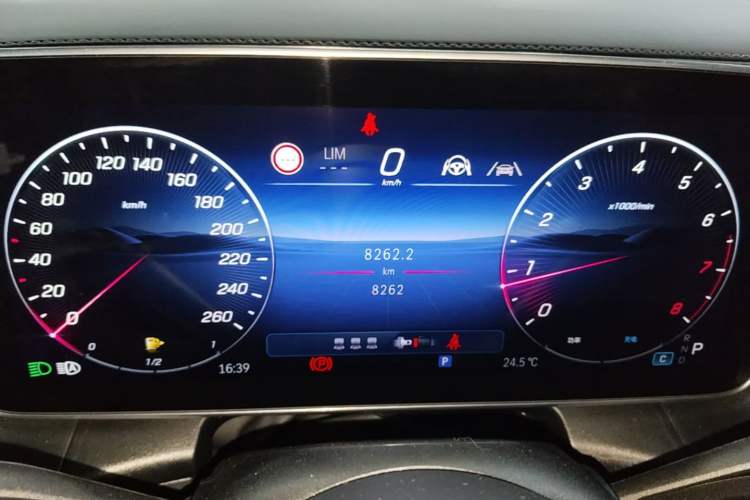 Used Mercedes-Benz GLC 2025 Refreshed GLC 300 L 4MATIC Dynamic Version 5 Seats Instrument Cluster