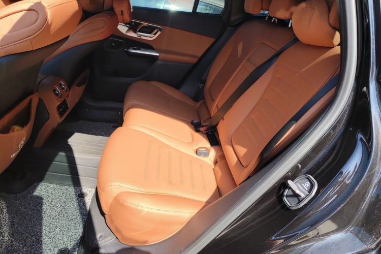 Used Mercedes-Benz GLC 2025 Refreshed GLC 300 L 4MATIC Dynamic Version 5 Seats Interior 2