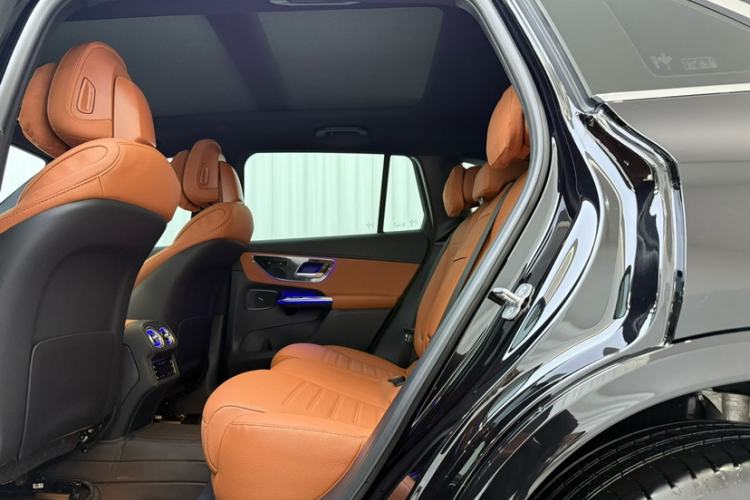 Used Mercedes-Benz GLC 2025 Facelift GLC 260 L 4MATIC Luxury Edition Interior 2