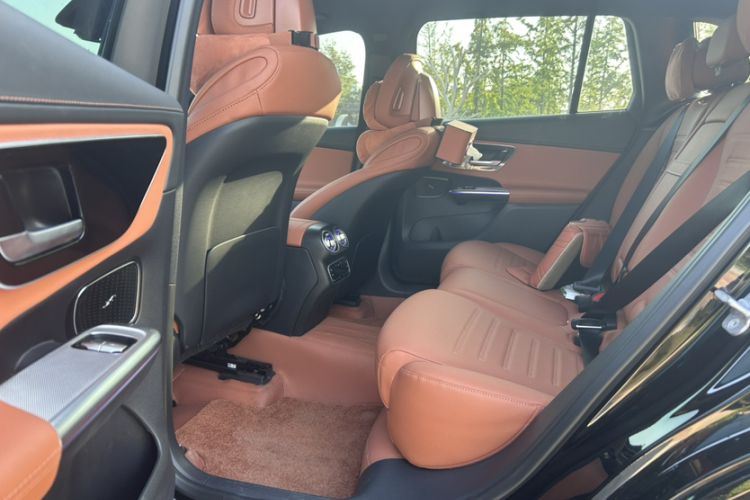 Used Mercedes-Benz GLC 2025 Refreshed GLC 300 L 4MATIC Dynamic Version 5 Seats Interior 2