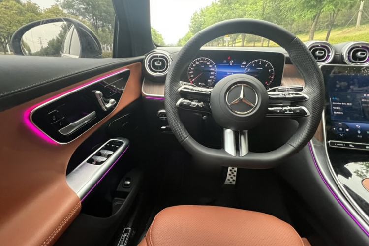 Used Mercedes-Benz GLC 2025 Refreshed GLC 300 L 4MATIC Dynamic Version 5 Seats Interior 5