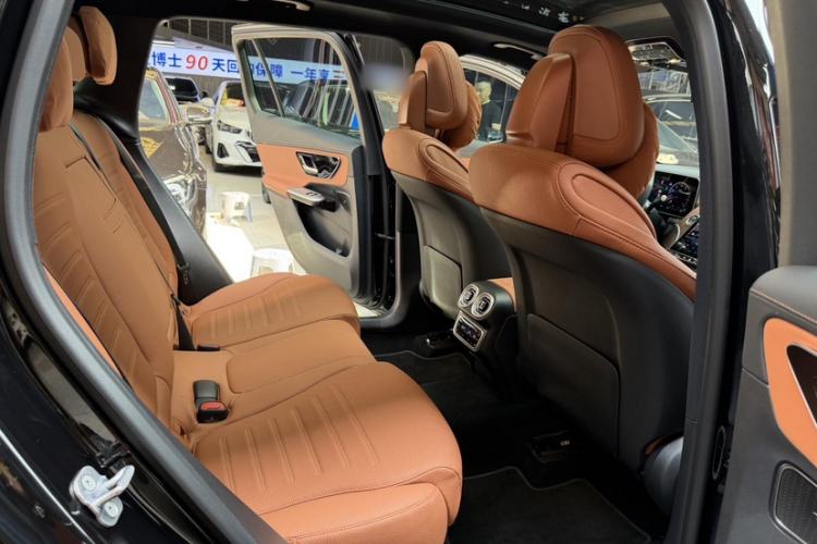 Used Mercedes-Benz GLC 2025 Refreshed GLC 300 L 4MATIC Dynamic Version 5 Seats Interior 5