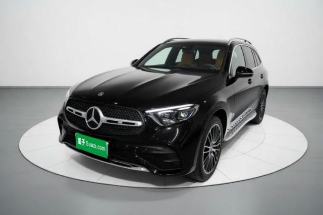 Używany Mercedes-Benz GLC 2025 GLC 300 L 4MATIC Luxury Model 5 Seats