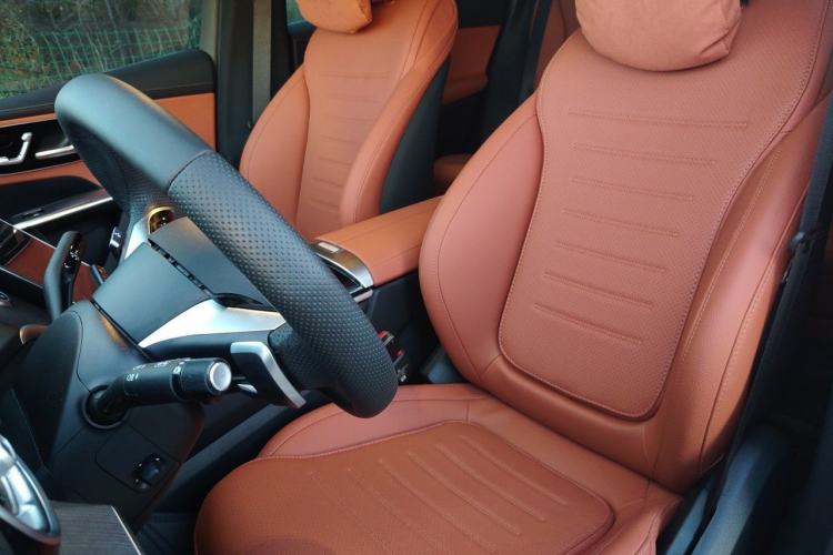 Used Mercedes-Benz GLC 2025 GLC 260 L 4MATIC Luxury Model Left Front Seat