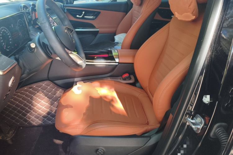 Used Mercedes-Benz GLC 2025 GLC 260 L 4MATIC Dynamic Edition Left Front Seat