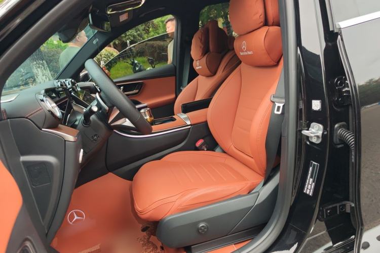 Used Mercedes-Benz GLC 2025 Refreshed GLC 300 L 4MATIC Dynamic Version 5 Seats Left Front Seat