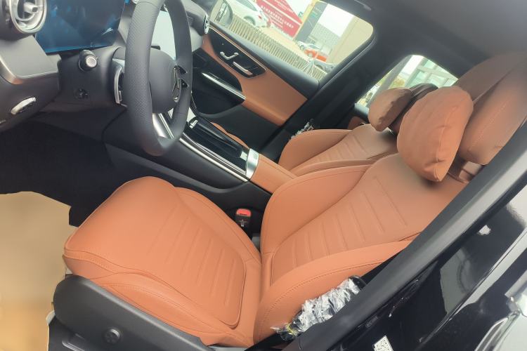 Used Mercedes-Benz GLC 2025 Facelift GLC 260 L 4MATIC Luxury Edition Left Front Seat