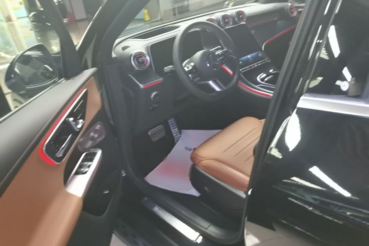 Used Mercedes-Benz GLC 2025 GLC 300 L 4MATIC Luxury Model 5 Seats Left Front Seat
