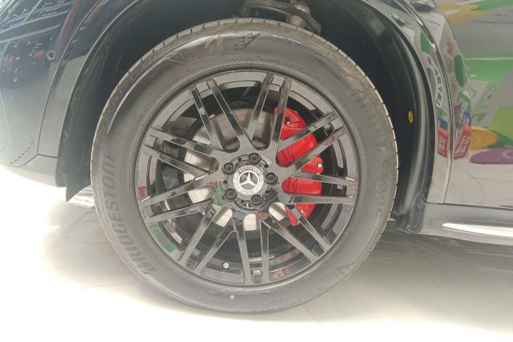 Used Mercedes-Benz GLC 2025 Facelift GLC 260 L 4MATIC Luxury Edition Left Front Wheel Hub