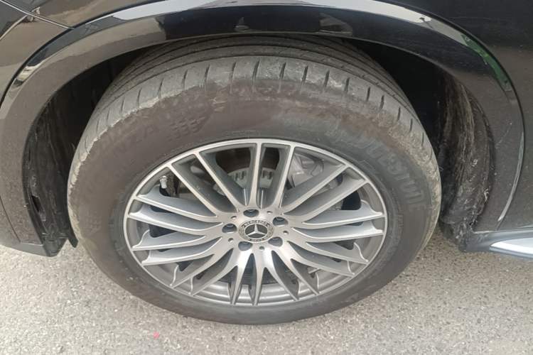 Used Mercedes-Benz GLC 2025 GLC 300 L 4MATIC Dynamic Model 5 Seats Left Front Wheel Hub