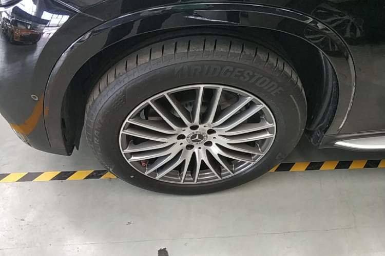 Used Mercedes-Benz GLC 2025 Refreshed GLC 300 L 4MATIC Dynamic Version 5 Seats Left Front Wheel Hub
