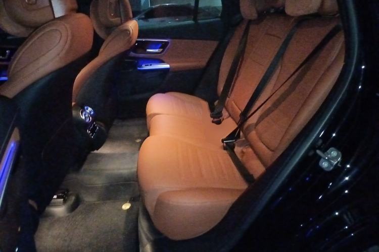Used Mercedes-Benz GLC 2025 GLC 300 L 4MATIC Dynamic Model 5 Seats Left Rear Seat