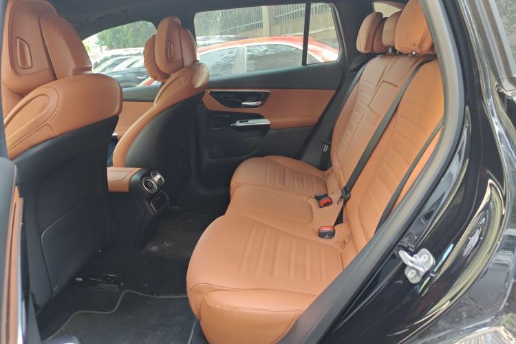 Used Mercedes-Benz GLC 2025 Refreshed GLC 300 L 4MATIC Dynamic Version 5 Seats Left Rear Seat