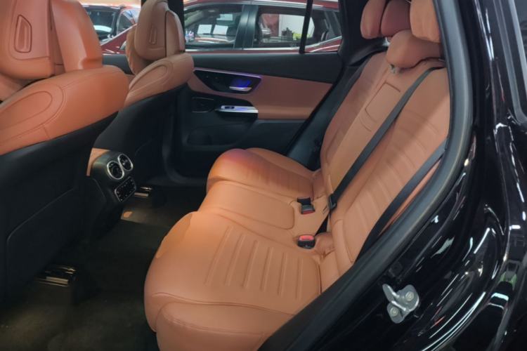 Used Mercedes-Benz GLC 2025 GLC 260 L 4MATIC Dynamic Edition Left Rear Seat