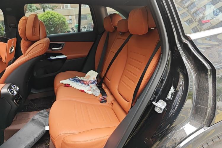 Used Mercedes-Benz GLC 2025 Refreshed GLC 300 L 4MATIC Dynamic Version 5 Seats Left Rear Seat