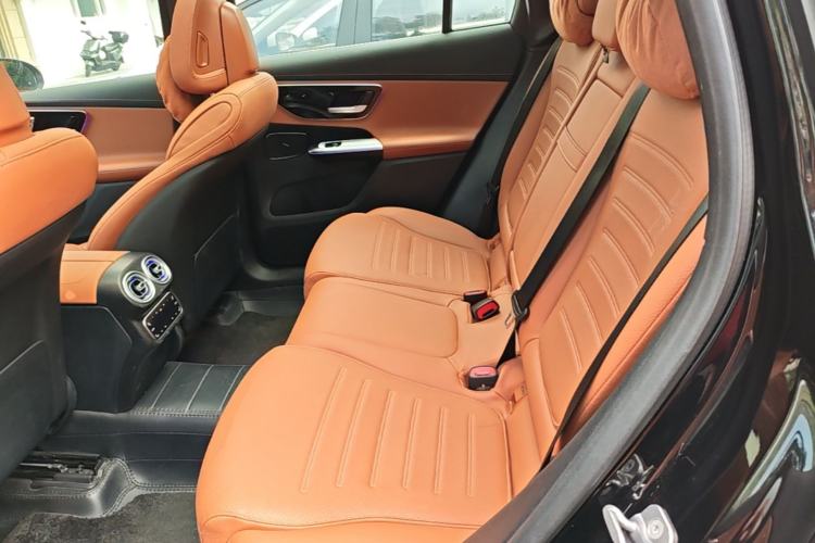 Used Mercedes-Benz GLC 2025 Refreshed GLC 300 L 4MATIC Dynamic Version 5 Seats Left Rear Seat