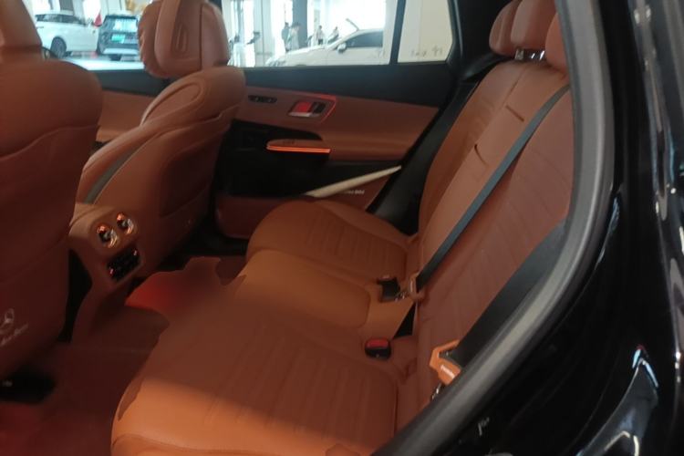Used Mercedes-Benz GLC 2025 GLC 300 L 4MATIC Dynamic Model 5 Seats Left Rear Seat