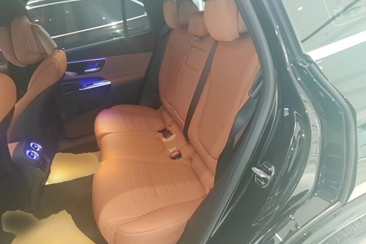 Used Mercedes-Benz GLC 2025 Facelift GLC 260 L 4MATIC Luxury Edition Left Rear Seat