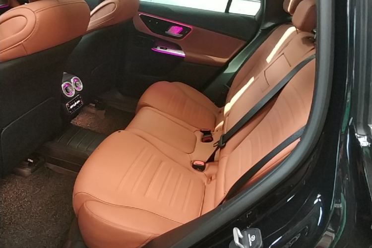 Used Mercedes-Benz GLC 2025 Refreshed GLC 300 L 4MATIC Dynamic Version 5 Seats Left Rear Seat
