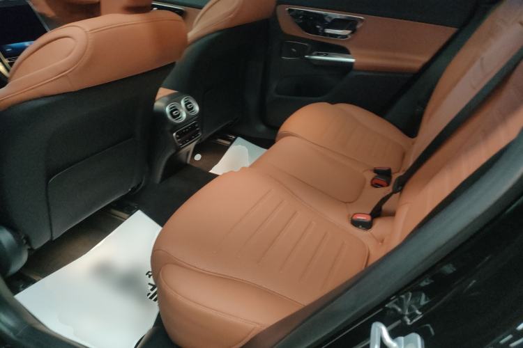 Used Mercedes-Benz GLC 2025 Refreshed GLC 300 L 4MATIC Dynamic Version 5 Seats Left Rear Seat